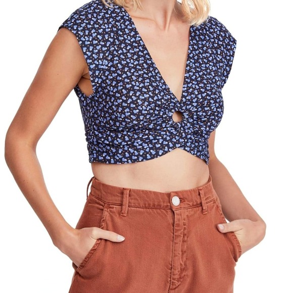 Free People Tops - Free People Blue Heart Print Twist Front Crop Top Womens Small Linen Blend Boho